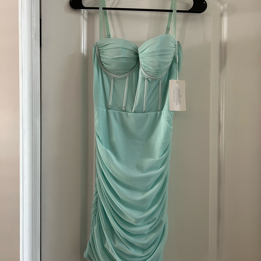 Bodycon Rouched Party Dress - Picture 3 of 9